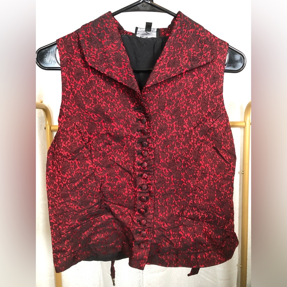 Vintage J. Peterman Company Red/Black Floral Patterned Vest Goth/Vampirecore/Alt